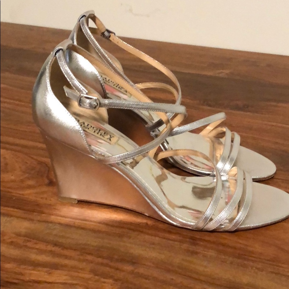 Badgley Mischka silver dressy wedges size 9